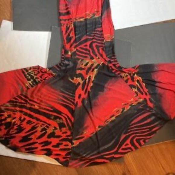 Ducci Stunning Mermaid Dress with Half Sleeves, Off the Shoulder or Boat neck - Picture 9 of 11